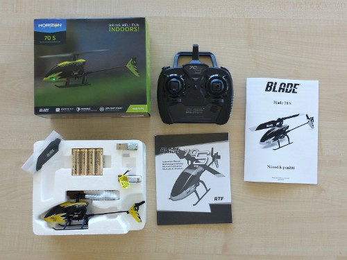 RC vrtulník Blade 70S - balení obsahuje vše, co je k provozu potřeba