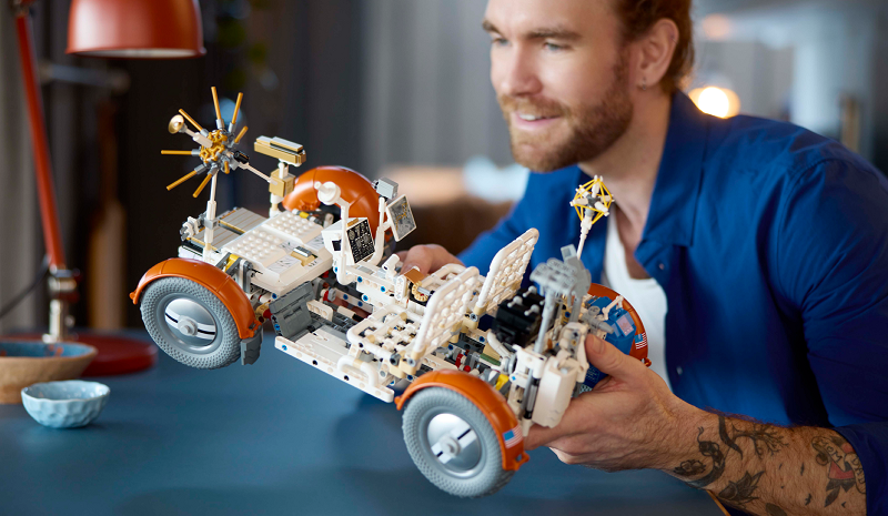 LEGO Technic - Lunární průzkumné vozidlo NASA Apollo - LRV