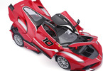 Bburago Ferrari FXX K 1:18 červená metalíza