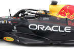 Bburago Oracle Red Bull Racing RB18 1:24 #1 Verstappen