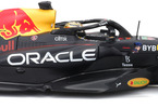 Bburago Oracle Red Bull Racing RB18 1:24 #1 Verstappen