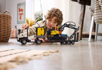 LEGO Technic - Nákladní auto Volvo FMX a elektrický bagr Volvo EC230