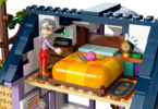 LEGO Friends - Dům včelařů a květinová zahrada