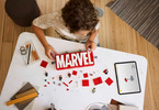 LEGO Marvel - Logo MARVEL a minifigurky