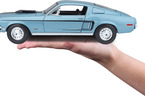 Maisto Ford Mustang GT Cobra Jet FB 1968 1:18 metallic blue