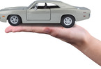 Maisto Dodge Charger R/T 1969 1:25 silver