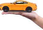 Maisto Ford Mustang GT 2015 1:24 orange
