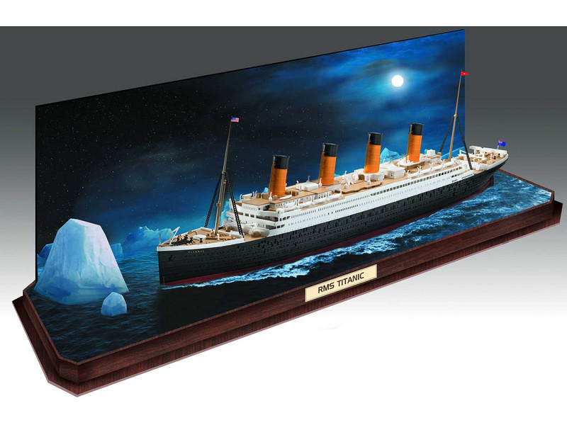 REVELL RV05599 GIFT SET RMS TITANIC + 3D PUZZLE (ICEBERG) KIT 1:600  Modellino