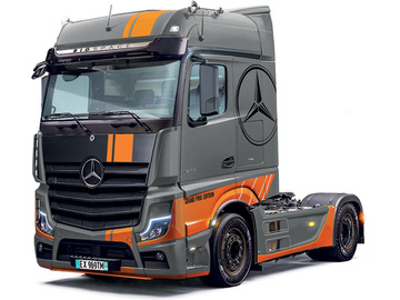 Italeri Mercedes-Benz Actros MP4 Space Grand Prix Edition (1:24) / IT-3968